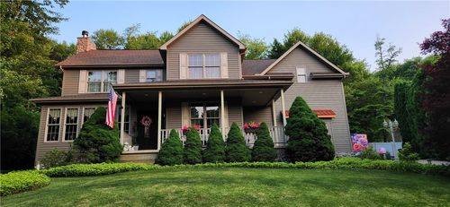 131 Lindy St, Beaver Falls, PA, 15010-1637 | Card Image