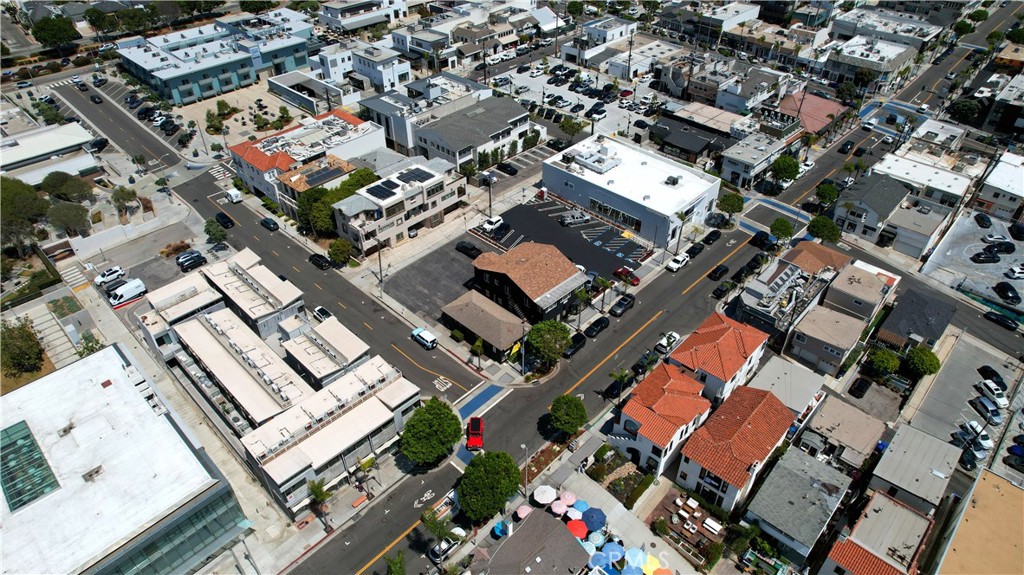 Commercial Lease in Manhattan Beach 4