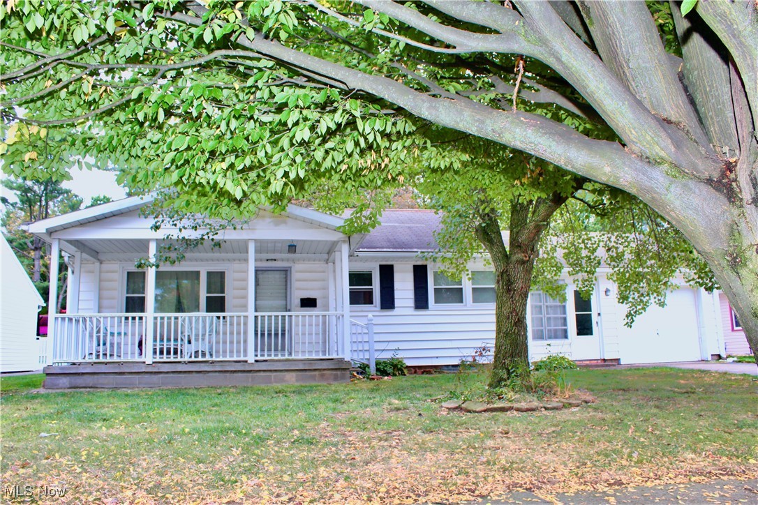 Oak St, New Philadelphia, OH 44663