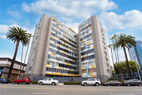 905-100 Atlantic Ave, Long Beach, CA, 90802-5150 | Card Image