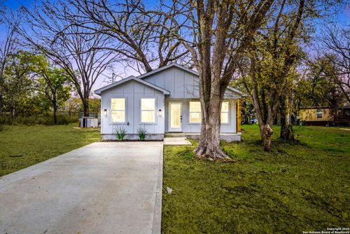 lot-109-243 Meadow Lake Dr, Seguin, TX, 78155-9203 | Card Image