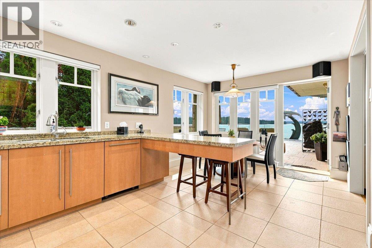 Residential in West Vancouver 3