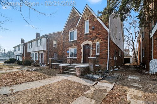 17145 Wisconsin St, Detroit, MI, 48221-2576 | Card Image