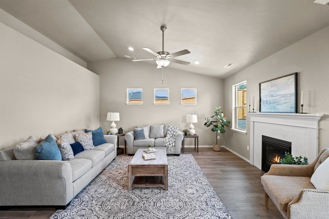 18126 E Barclay Ct, House other with 4 bedrooms, 2 bathrooms and null parking in Greenacres WA | Image 6
