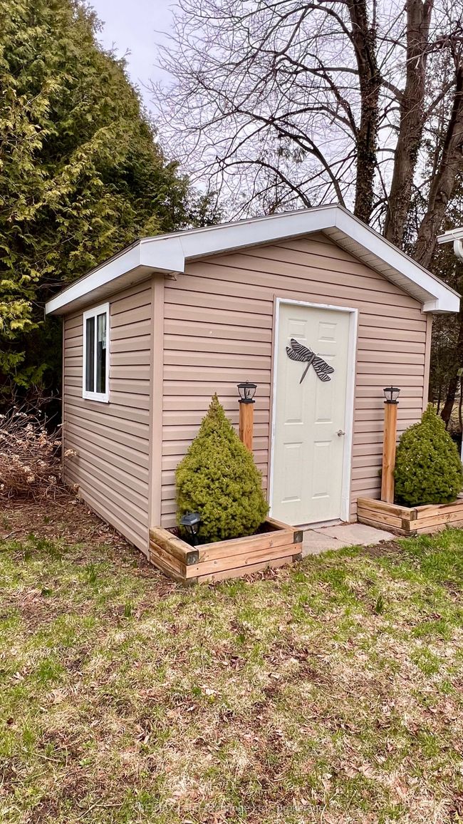 16 Sutton Dr, House other with 2 bedrooms, 2 bathrooms and 2 parking in Goderich ON | Image 4
