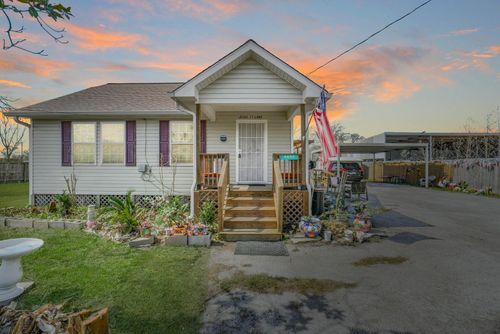 8622 Easthaven Boulevard, Houston, TX, 77075 | Card Image