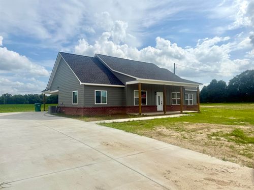 32 Foxchase Dr, Mason, TN, 38049-5747 | Card Image