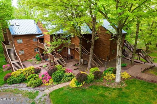 110 Moss Creek Dr, Portage, PA, 15946-8900 | Card Image