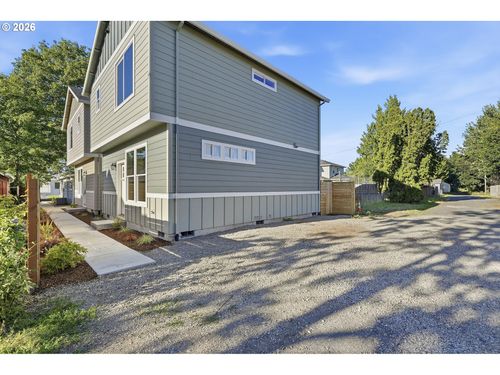 5220 Se Ramona St, Portland, OR, 97206-6032 | Card Image