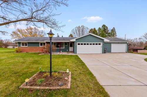 6812663 Bristlecone Ln, Muskego, WI, 53150 | Card Image