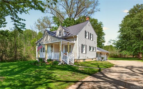 971 Aurora St, Lancaster, NY, 14086-3260 | Card Image