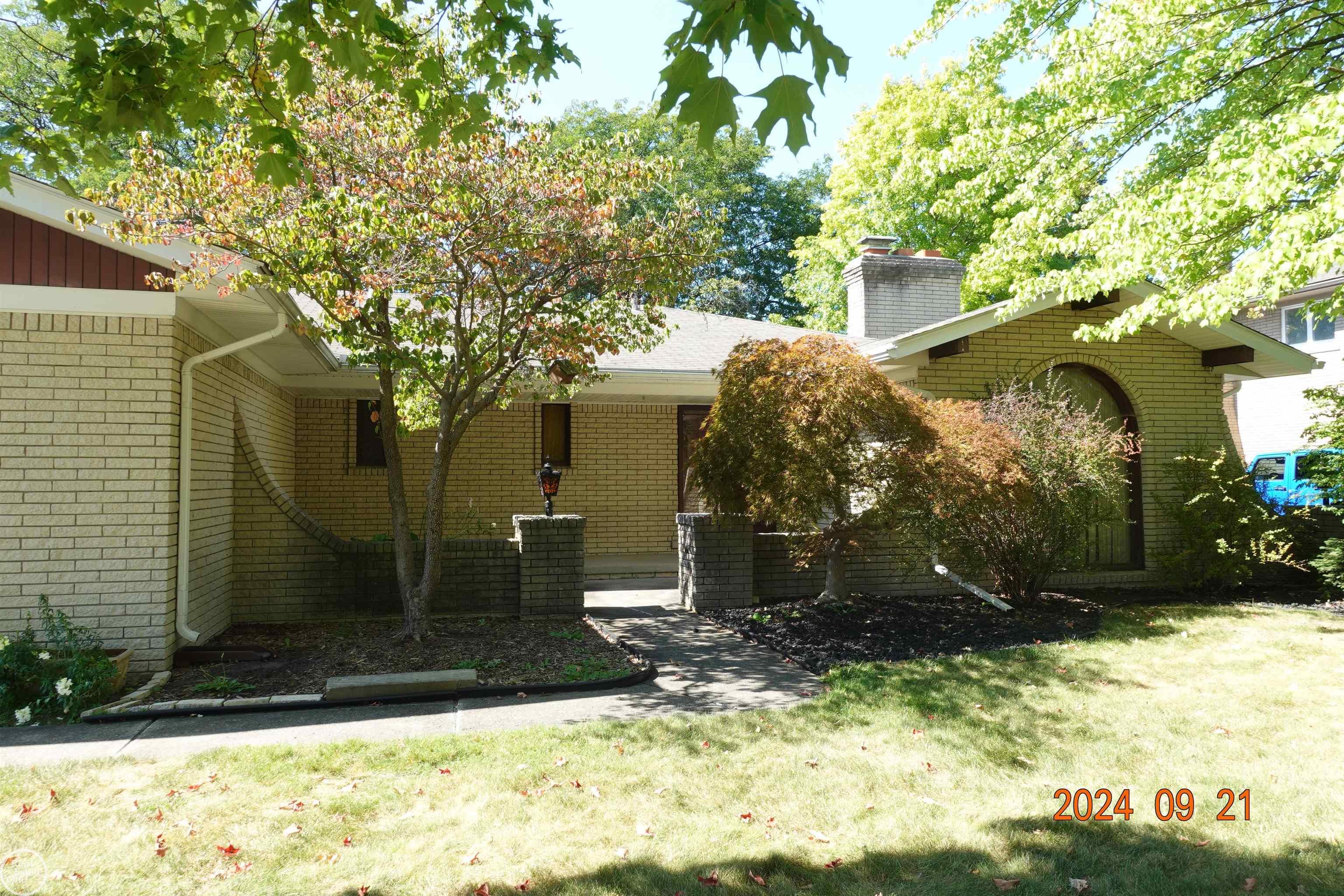 Sarafina Dr, Sterling Heights, MI 48312