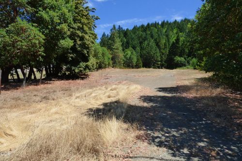 458 Sunny Valley Loop, Wolf Creek, OR, 97497-9745 | Card Image
