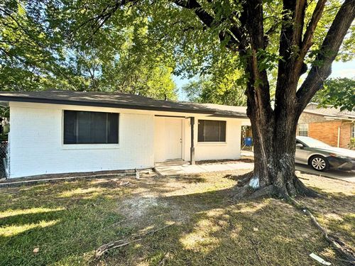 6520 Godfrey Ave, Dallas, TX, 75217-5034 | Card Image