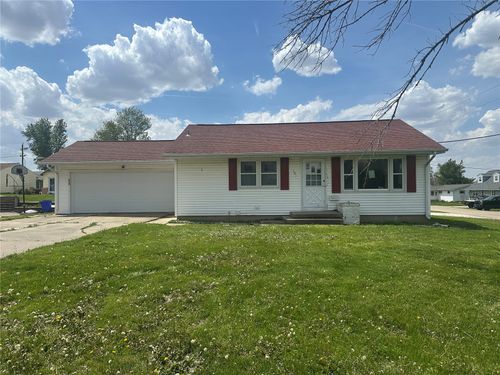 101 A Ave, Newhall, IA, 52315-9675 | Card Image