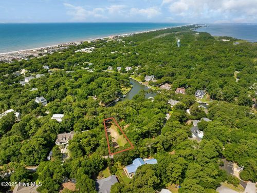 117 White Ash Dr, Pine Knoll Shores, NC, 28512-6218 | Card Image
