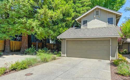 2130 University Park Dr, Sacramento, CA, 95825-8206 | Card Image