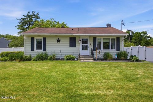 31 Maine Ave, Rensselaer, NY, 12144-4936 | Card Image