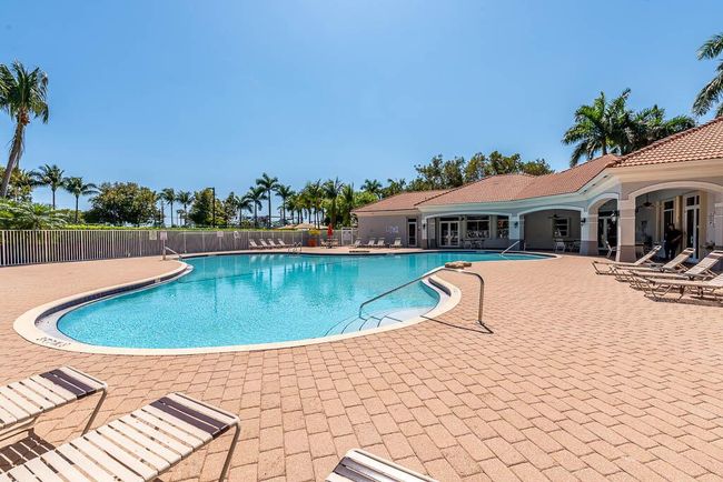 6408 Sandy Bank Ter, Condo with 3 bedrooms, 3 bathrooms and null parking in Riviera Beach FL | Image 37