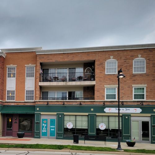 210-49 Old Frankfort Way, Frankfort, IL, 60423-1726 | Card Image