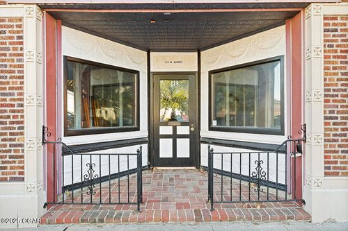 119 W Cherry St, Nevada, MO, 64772-3359 | Card Image