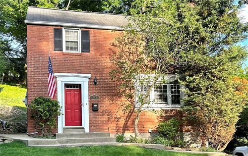 202 Park Pl, Pittsburgh, PA, 15237-3315 | Card Image