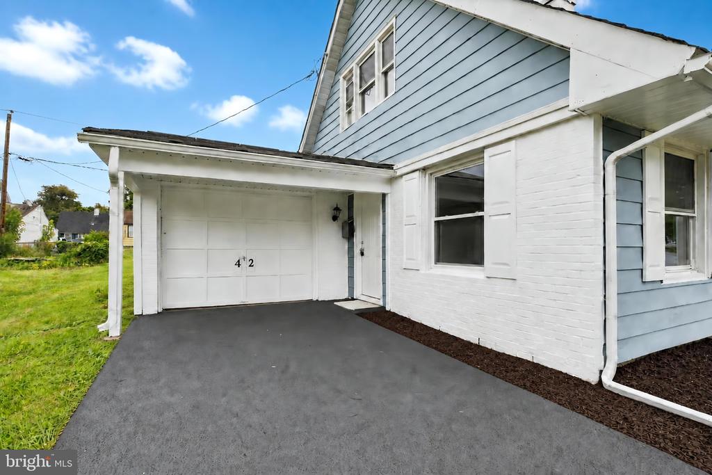 Residential in WILLINGBORO 4