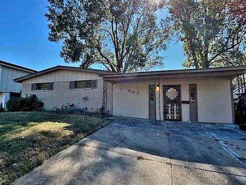 803 Ledbetter Ave, Memphis, TN, 38109-5001 | Card Image