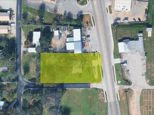 432 S Main St, Springtown, TX, 76082-2608 | Card Image