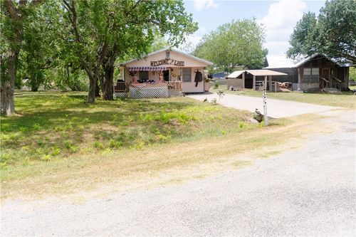 115 Lake Terrace Dr, Lake City, TX, 78368-9436 | Card Image