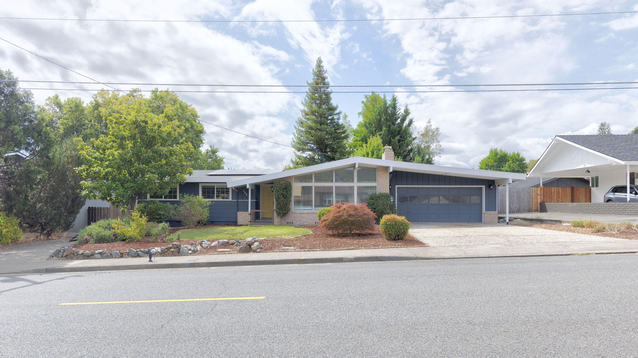 Midland Ave, Grants Pass, OR 97526