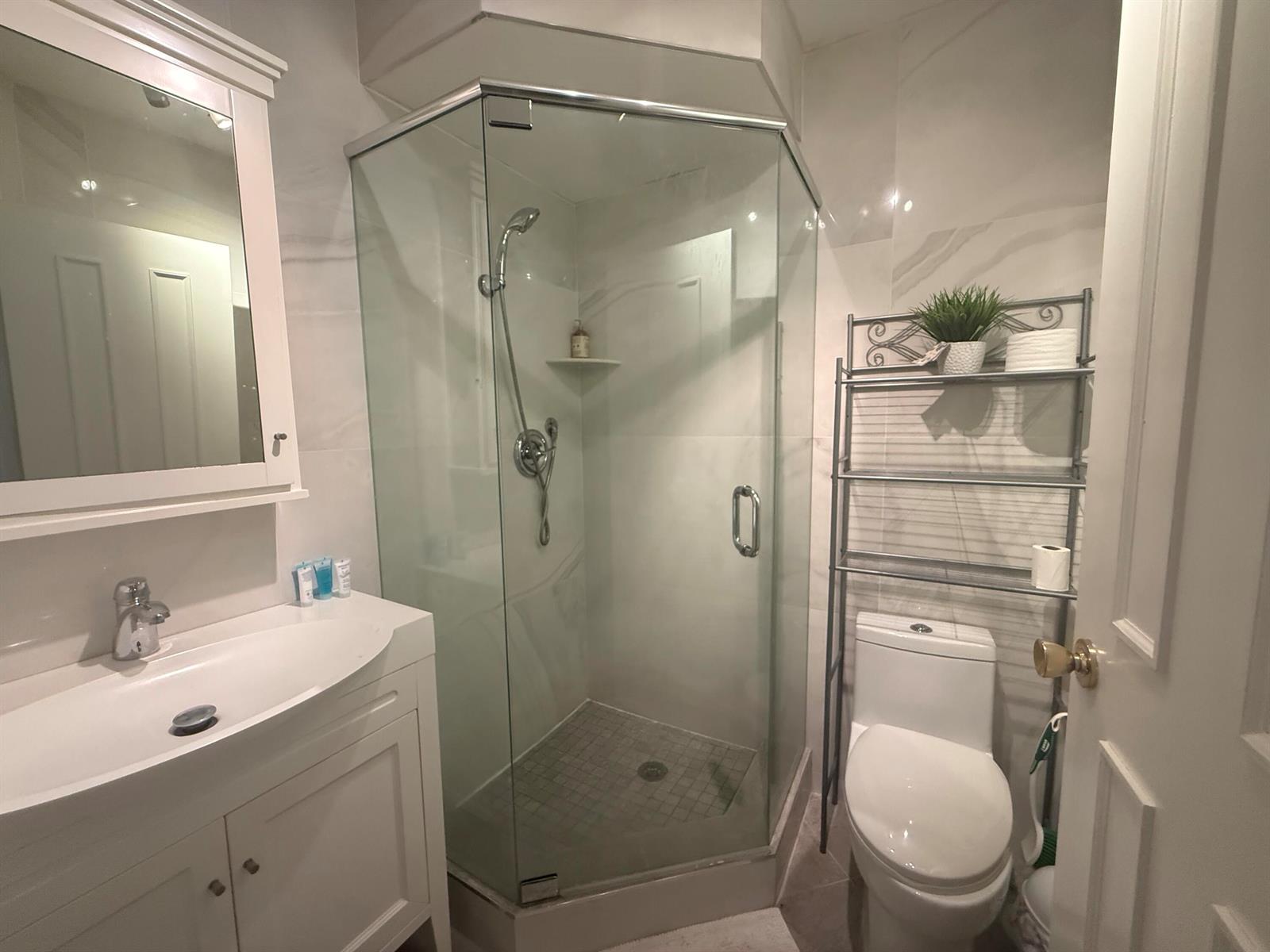 Residential Lease in Lauderdale Lakes 2