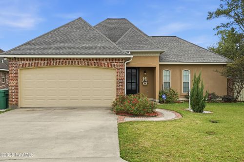 100 Tall Oaks Ln, Youngsville, LA, 70592-5569 | Card Image