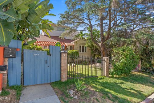 2740 Auburn St, Los Angeles, CA, 90039-2006 | Card Image
