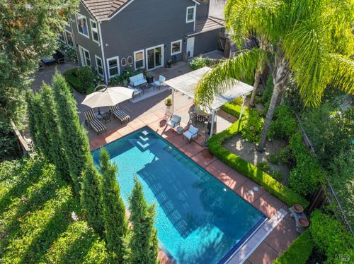 860 Knight Street, Sonoma, CA, 95476 | Card Image