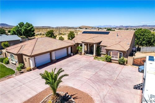 2117 Seneca St, Kingman, AZ, 86401-6511 | Card Image
