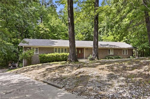 6 Hidden Valley Ct, Greensboro, NC, 27407-8009 | Card Image