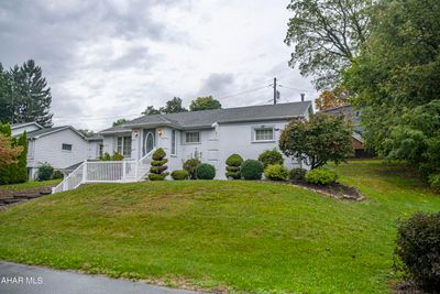 600 Ridge Avenue, House other with 4 bedrooms, 1 bathrooms and null parking in Altoona PA | Image 3