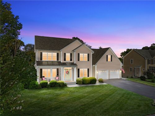 102 Fairhaven Rd, Cumberland, RI, 02864-4743 | Card Image