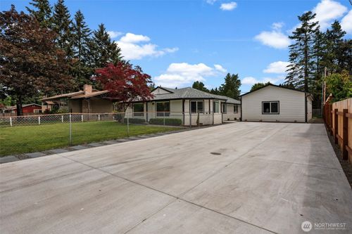 2-8827 B E D St, Tacoma, WA, 98445-2245 | Card Image