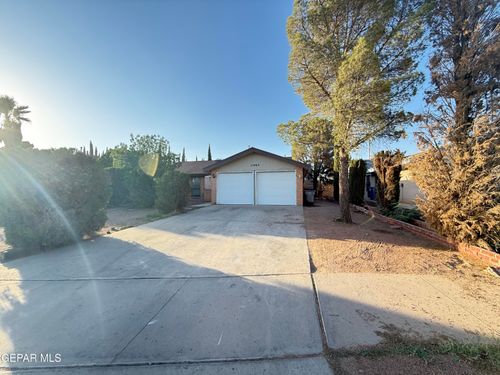 11465 Beach Front Dr, El Paso, TX, 79936-3912 | Card Image