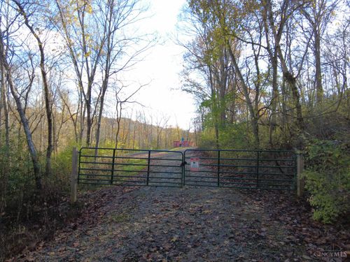 1650 Indian Rd, Moscow, OH, 45153-9782 | Card Image