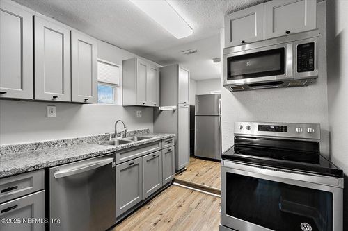 3607 Gilmore St, JACKSONVILLE, FL, 32205-5439 | Card Image