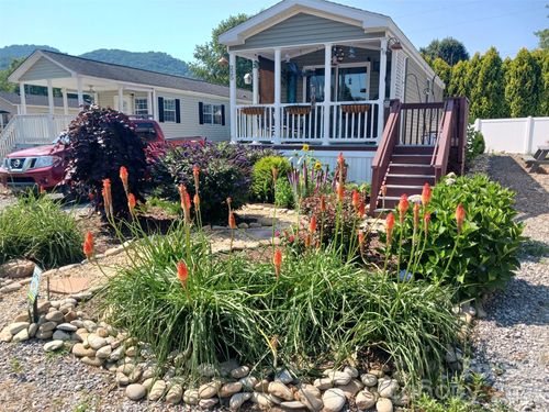 225 Pike Pt, Waynesville, NC, 28785-9003 | Card Image