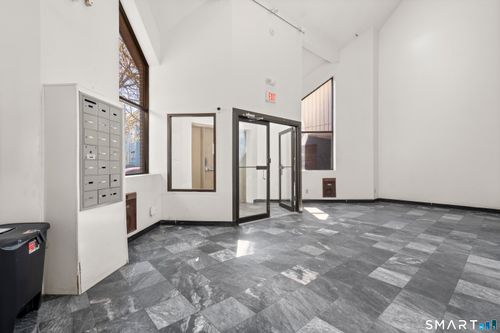 3-183 Livingston Pl, Bridgeport, CT, 06610-1745 | Card Image