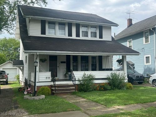 818 Mathias Ave Ne, Massillon, OH, 44646-4440 | Card Image