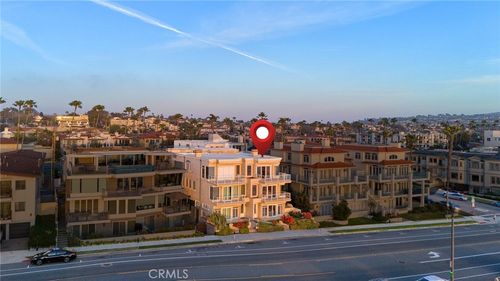 a-814 Esplanade, Redondo Beach, CA, 90277-4762 | Card Image