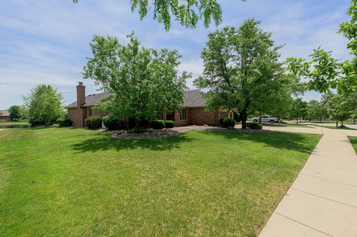 22341 Boulder Ridge Dr, Mokena, IL, 60448-8240 | Card Image