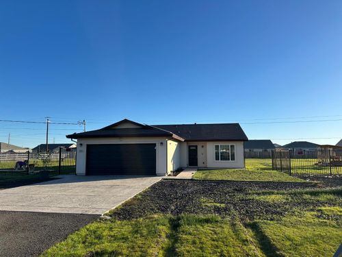 1458 Buttercup Ln, Olivehurst, CA, 95961-9673 | Card Image