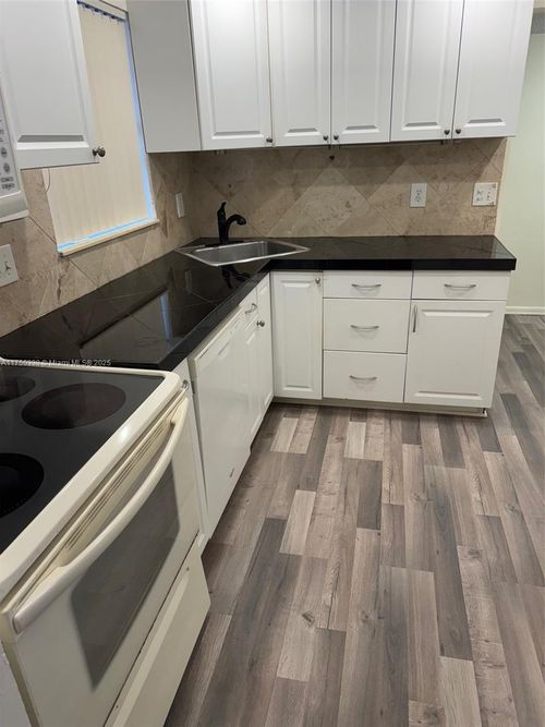 apt-305-3100 Riverside Dr, Coral Springs, FL, 33065-5512 | Card Image